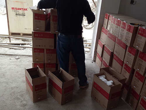 陽澄湖某中心機房UPS